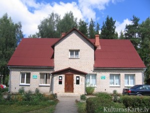 Istalsnas_biblioteka