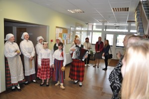 Izstade_SARKANS_15052015_S_Rimsa (2)