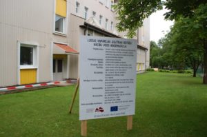 Info_stends_Gimnazijas_parbuve